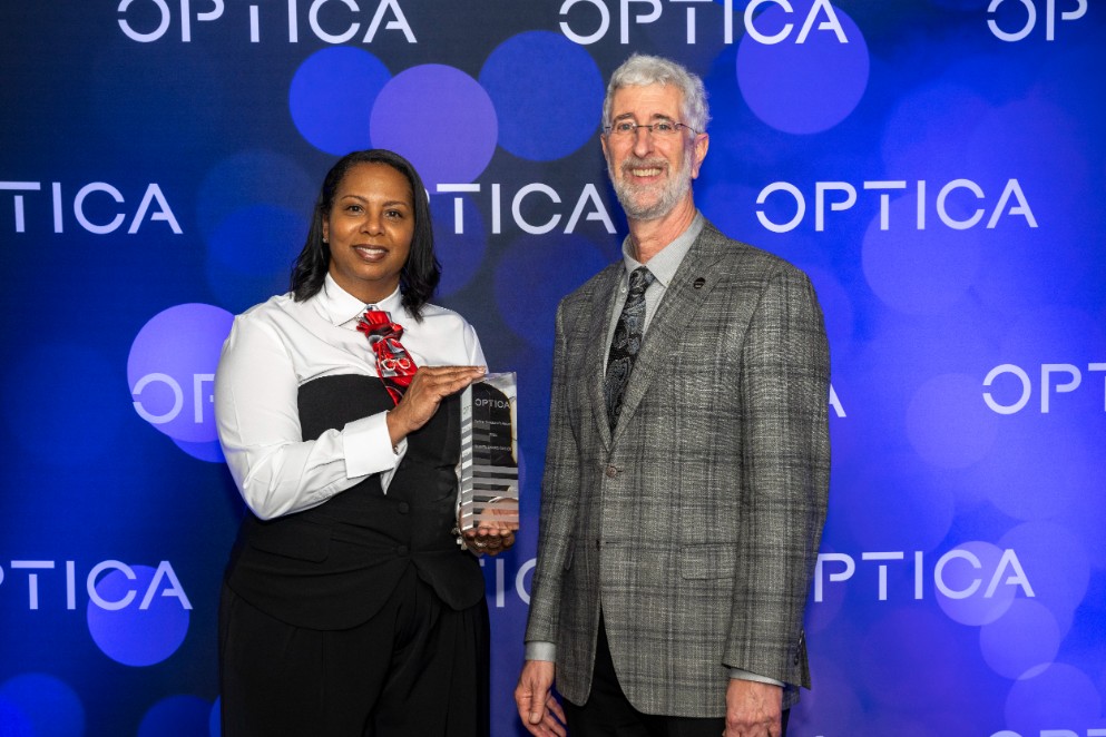 2025~10-Oct-27-Optica_FIO_4774a