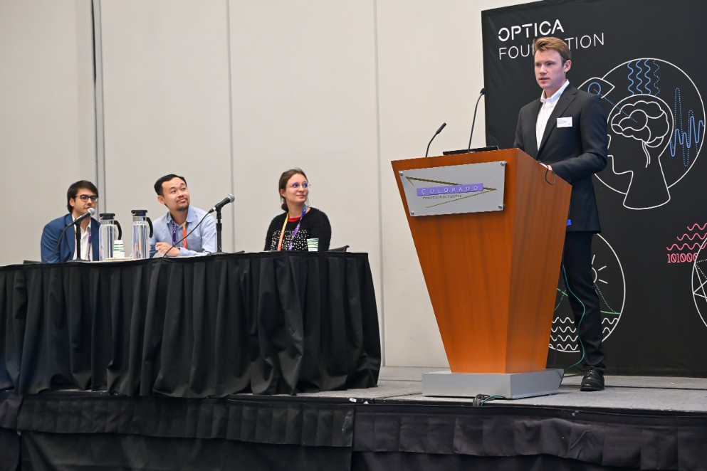 2025~10-Oct-27-Optica_FIO_2530a