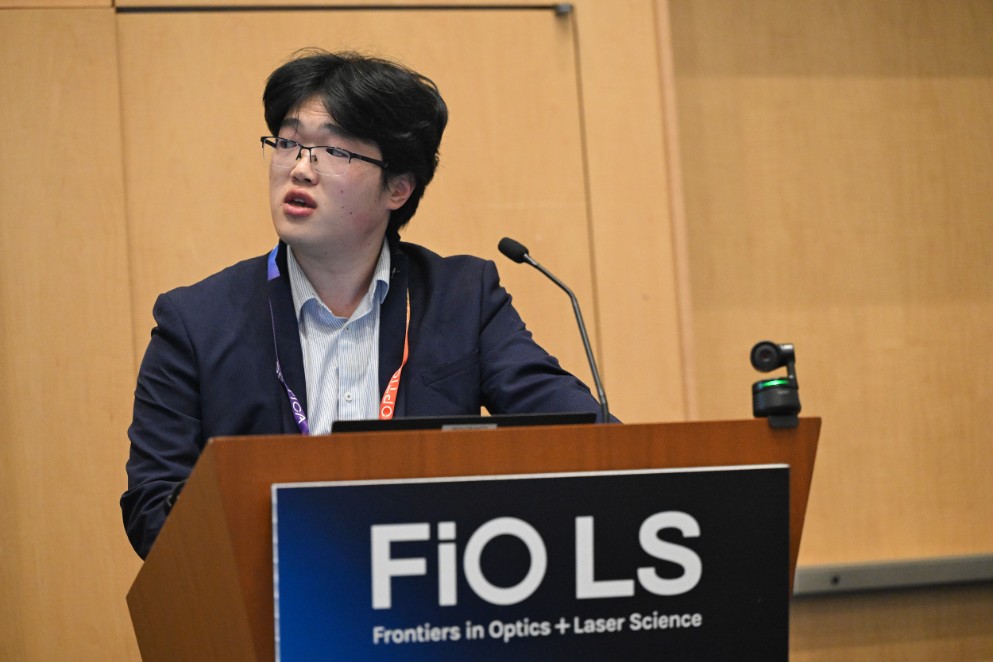 2025~10-Oct-27-Optica_FIO_1826a